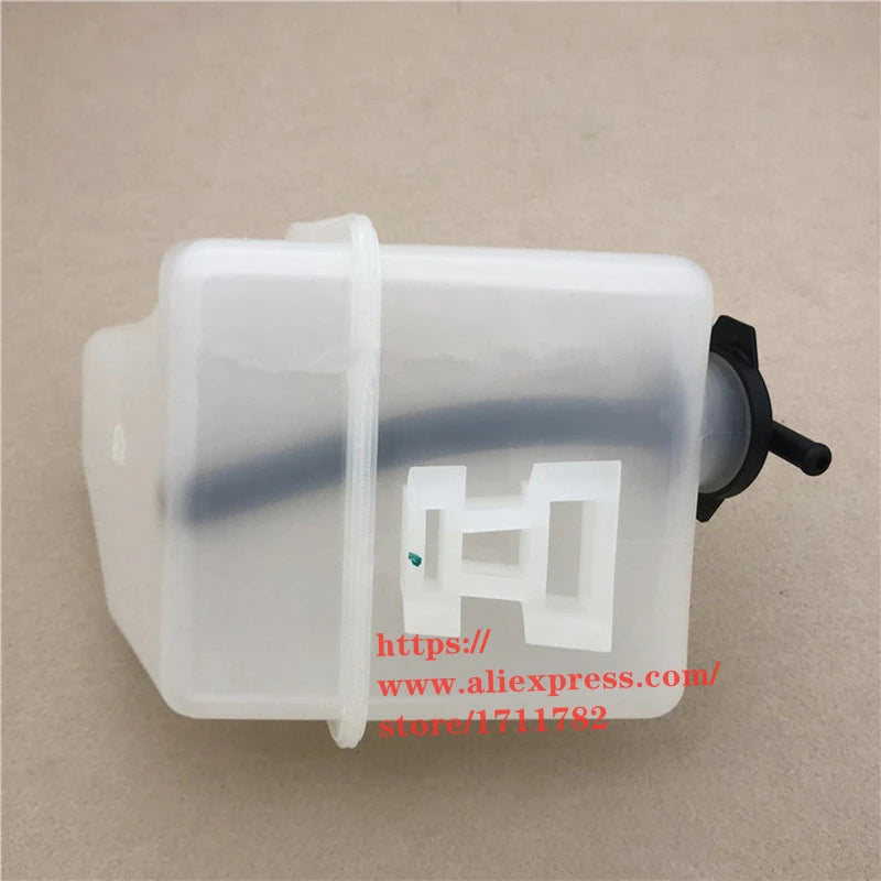 Expansion Tank For Chery Tiggo/Tiggo 3 Antifreeze Coolant Auxiliary Water Tank T11-1311110 sayaragear