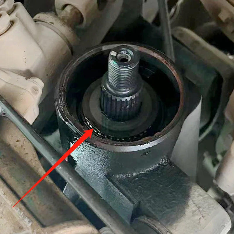 For SAIC MG RX8 W5 front axle drive shaft oil seal differential oil seal front and rear axle oil seal original sayaragear