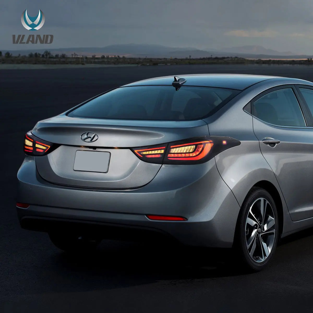 Vland 11-16 Elantra 5th Gen (MD/UD) LED Tail Lights With Sequential Turn Signal sayaragear