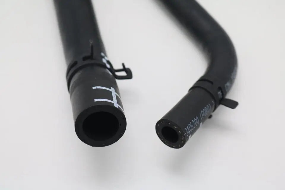Assist Pump Oil Pot Pipe for BYD S6 2.0 483Q Power Steering Pump Oil Tank Inlet / Return Rubber Hose S6-3406300  S6-3406200 sayaragear