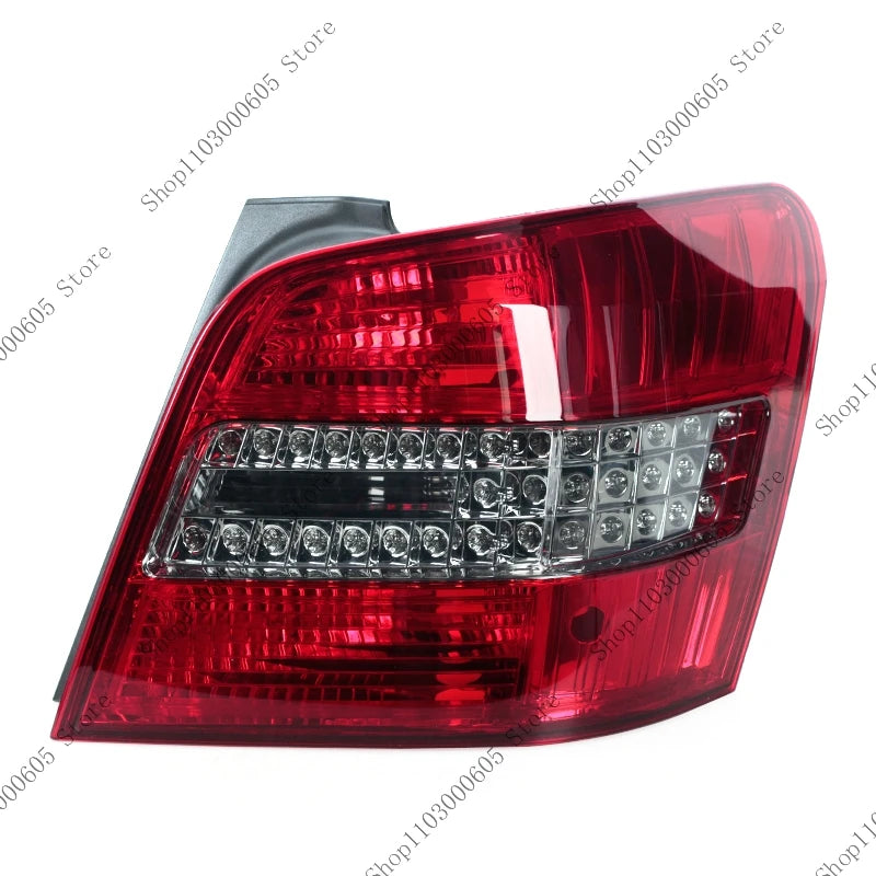 Rear Tail Light For Mercedes-Benz W204 GLK GLK300 GLK350 GLK200 2008-2012 Turn Signal Light Brake Warning Light Reversing Light - sayaragear