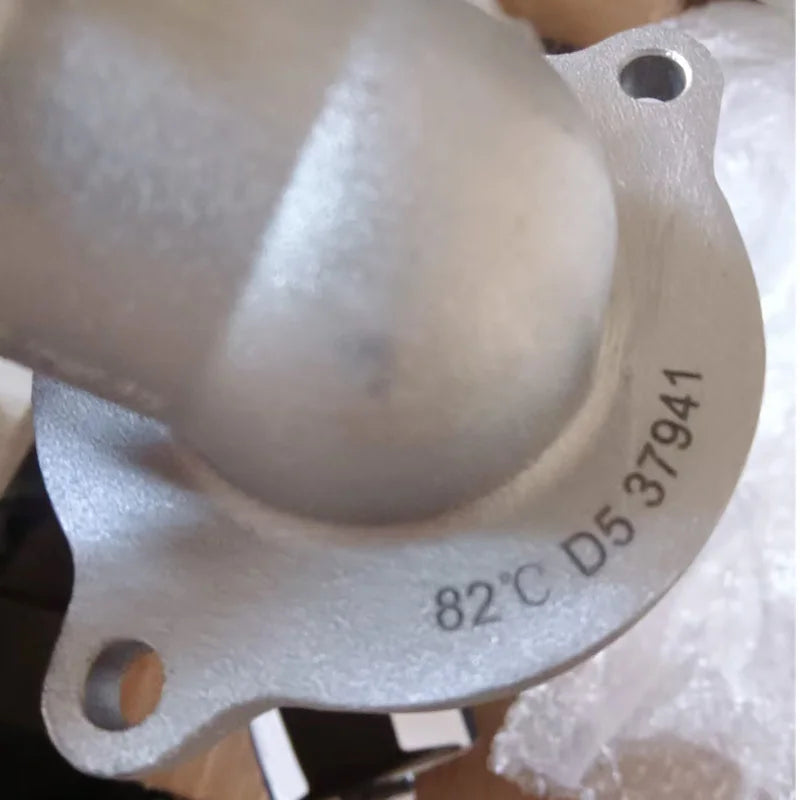 10120202040000 Original engine thermostat assembly  82℃  For GAC TrumpCHI GS8 GA8 GM8 GS7 2.0T sayaragear