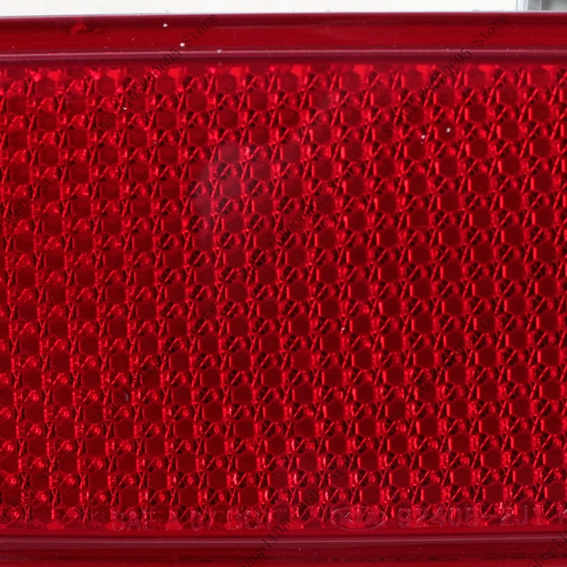 For KIA MOHAVE BORREGO 2008 2009 2010 2011-2015 Automobile Accessories Rear Bumper Reflector Brake Light 924052J150 924062J150 sayaragear