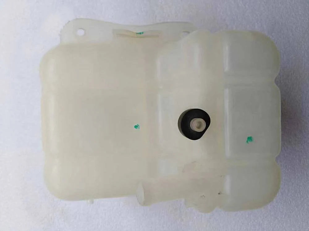original 1pcs Coolant reservoir tank with cap For Chinese CHANGAN CS75 1.8T 2.0L Engine SUV Auto car motor parts S301030-0100 sayaragear