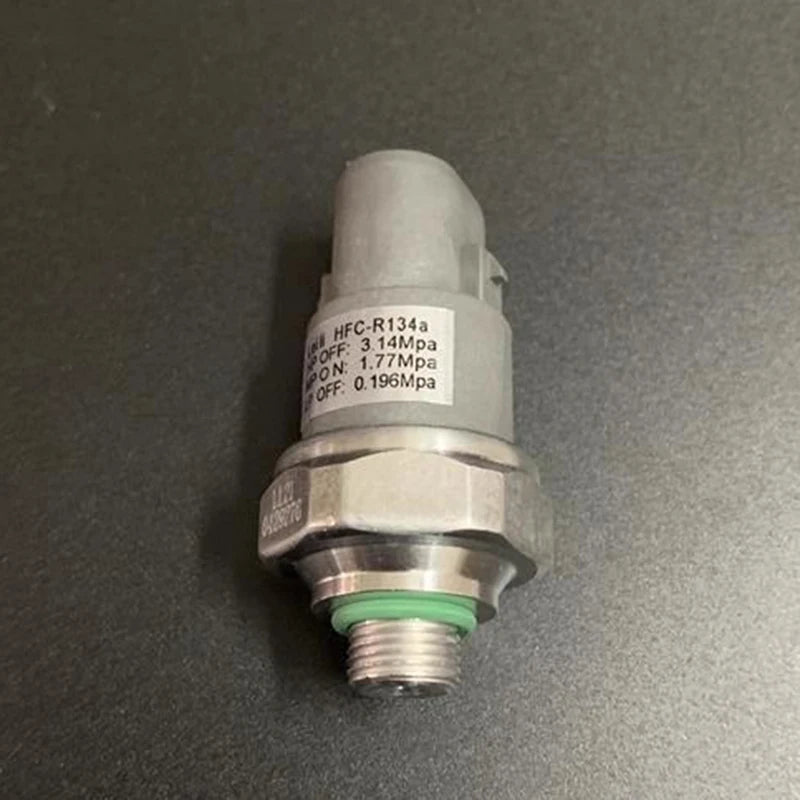 A/C Pressuer Switch Assy for BYD F3 F3R G3 G3R L3 S6 S7 G6 E6 F3DM SURUI Air Conditioning Pressure Valve Sensor  F3-8108039 sayaragear