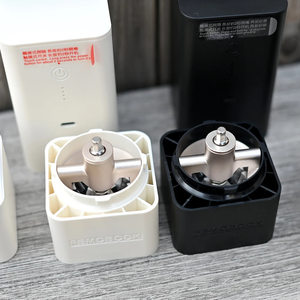 FEMOBOOK A2 USB electric grinder portable rechargeable grinder with 7core burr Magnetic attraction design 4000mah battery sayaragear