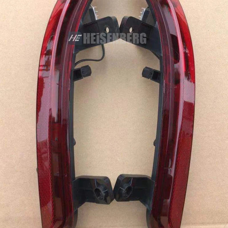 Rear Bumper Lamp For Chery Tiggo 8 PLUS/Tiggo 8 PRO 2021- Fog Light Brake Light Warning Lamp 605000368AA 605000367AA sayaragear